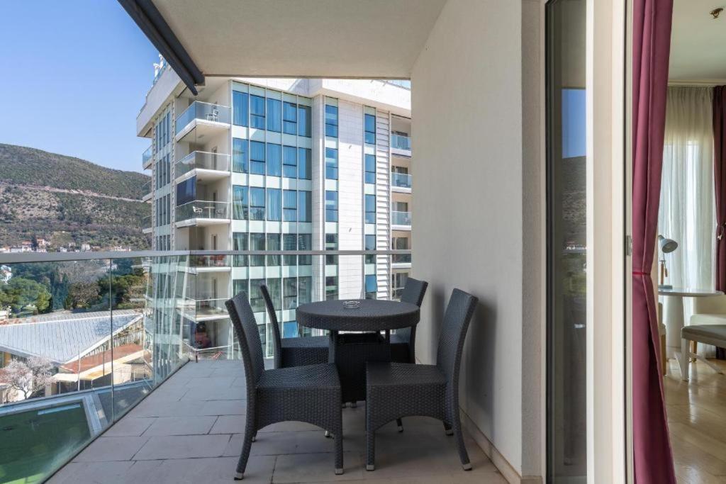 Fontana Mediteran Properties Будва Екстер'єр фото